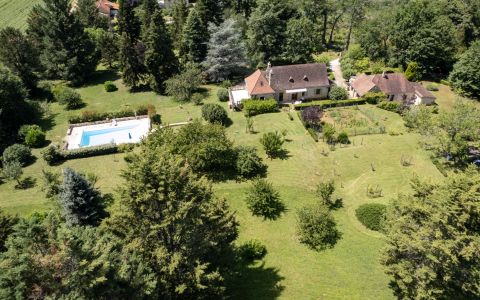 EXCLUSIVITY - Gourdon - Superb stone property set in 1ha43 of landscaped grounds with heated swimming pool